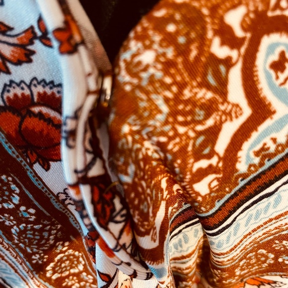 Venus Brown & White Wrap Blouse with Long Sleeves - Picture 4 of 7